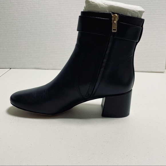 $327 NIB Coach Tania Black Leather Booties Sz 6.5 - Picture 4 of 10